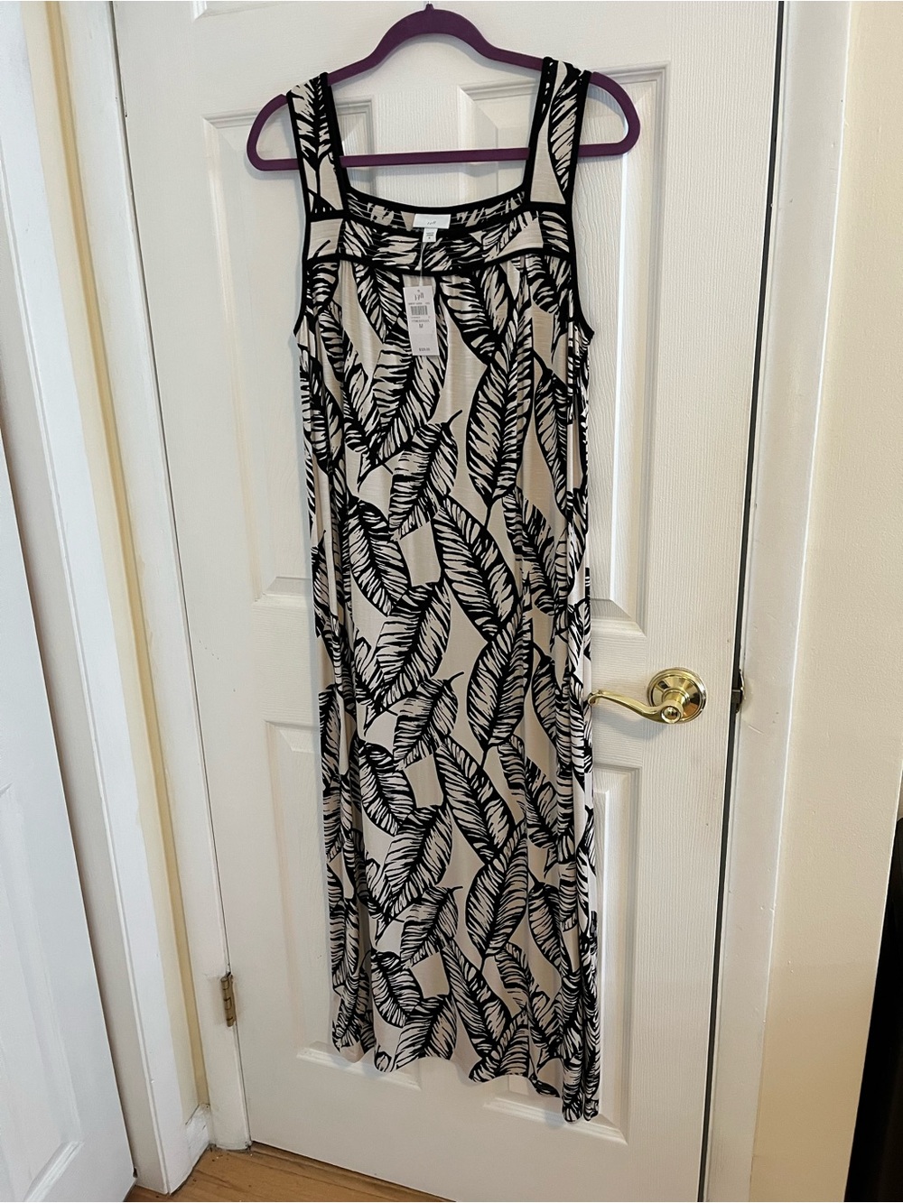 J. Jill Sleeveless Black Leaf-Print Maxi on Cream